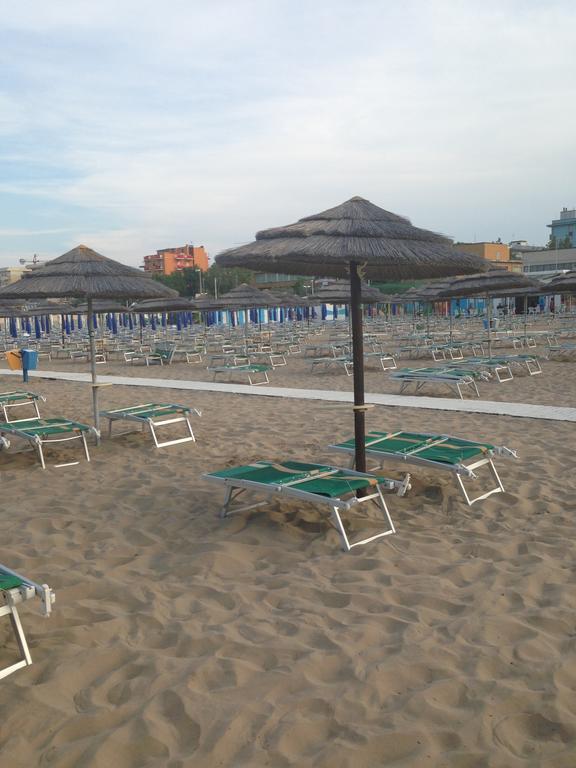Hotel Santiago Rimini Exterior foto